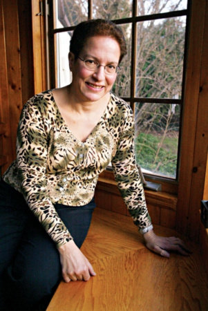 Shelley Frisch, author portrait