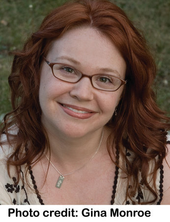 Andrea Cremer, author portrait