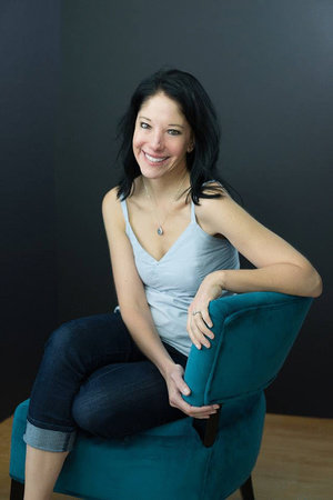 Jennifer Longo, author portrait