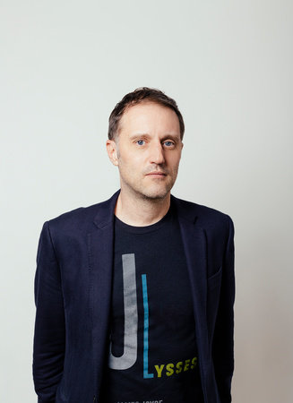 Peter Mendelsund, author portrait