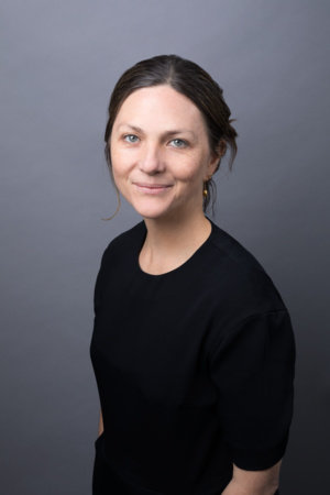 Jenni Quilter, author portrait