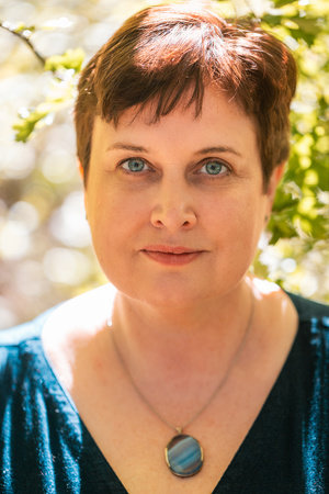 Sarah Ward, author portrait