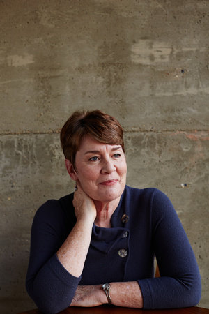 Fiona Barton, author portrait