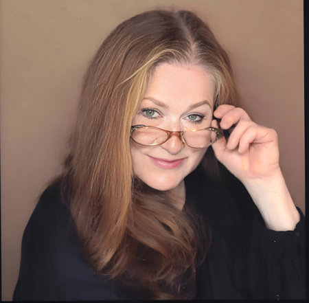 Mary Lisa Gavenas, author portrait