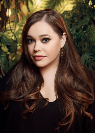 Amy Kaufman, author portrait