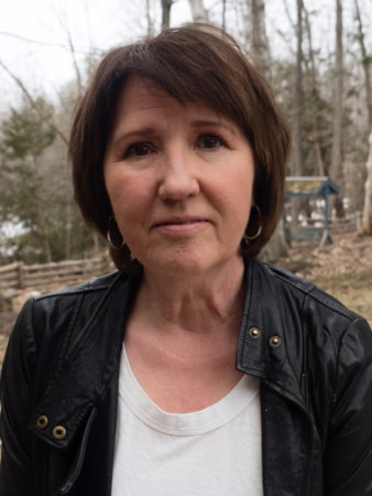 Johanna Schneller, author portrait