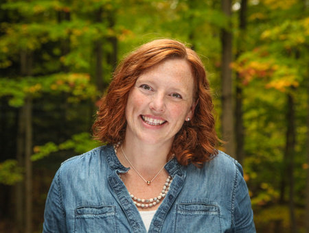 Kelly Hill, author portrait