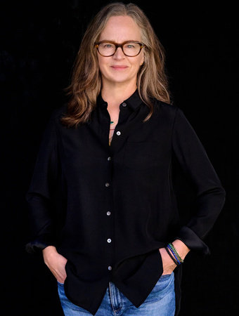 Paula Saunders, author portrait