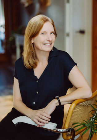 Tanya Lloyd Kyi, author portrait