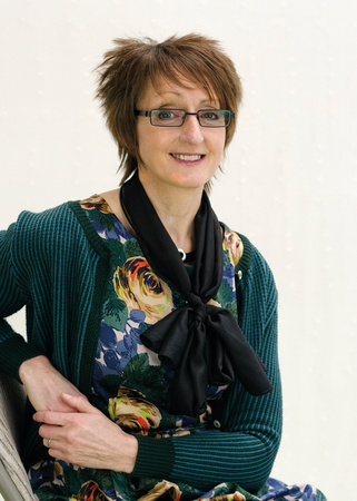 Lynne Rowe, author portrait