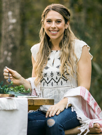 Jen Hansard, author portrait
