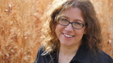 Sarah Pinsker, author portrait