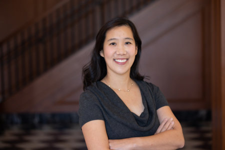 Laura Huang, author portrait