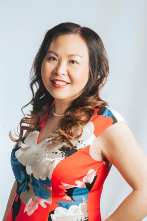 Roselle Lim, author portrait