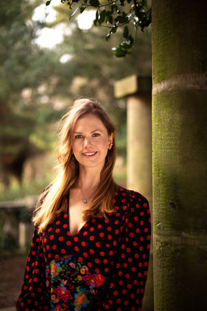 Daisy Dunn, author portrait