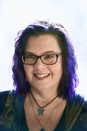 Jen DeLuca, author portrait