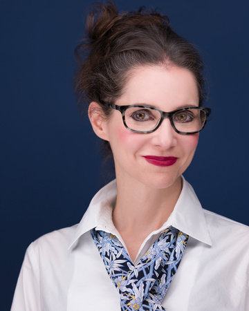 Jamie Brenner, author portrait
