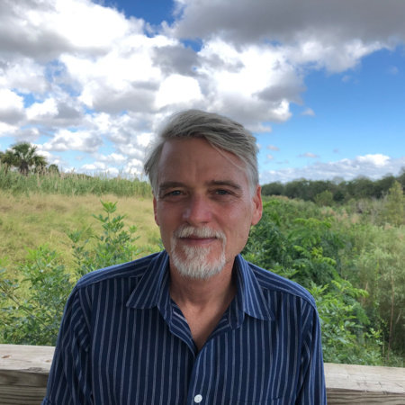 Chris Tomlinson, author portrait