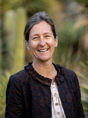 Dr. Anna Lembke, author portrait