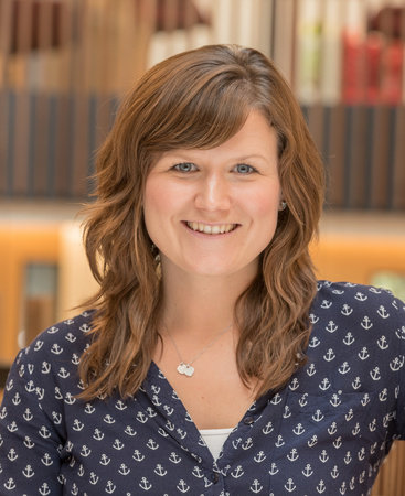 Dr. Becky Smethurst, author portrait