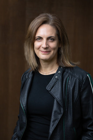 Ali Benjamin, author portrait