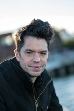 Mark Bergen, author portrait