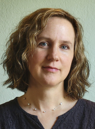 Sarah Arthur, author portrait