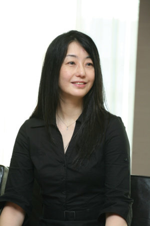 Hiromi Kawakami, author portrait