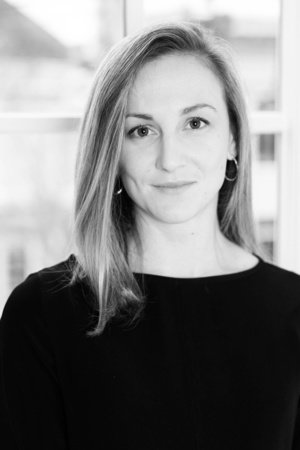 Katherine Blunt, author portrait