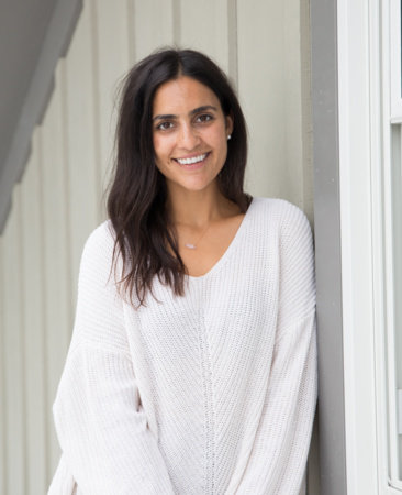 Hannah Sunderani, author portrait