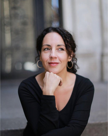 Angie Cruz, author portrait