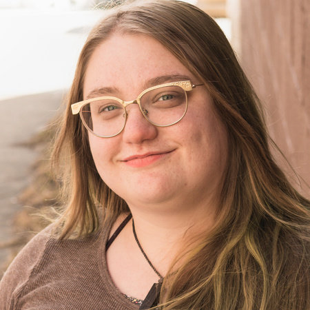 Liz Anna Kozik, author portrait