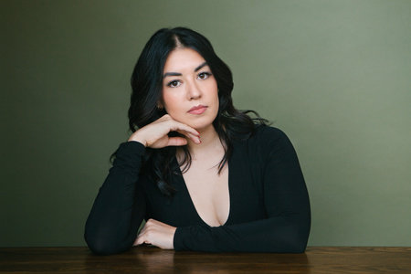 Ella Cerón, author portrait