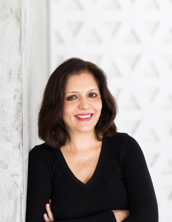 Anita Jaisinghani, author portrait