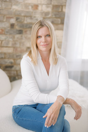 Kim Wickens, author portrait