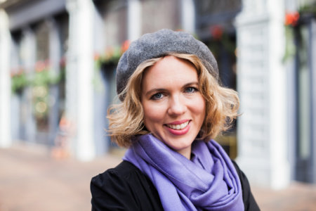 Rachel Linden, author portrait