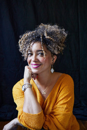 Cyndie Spiegel, author portrait