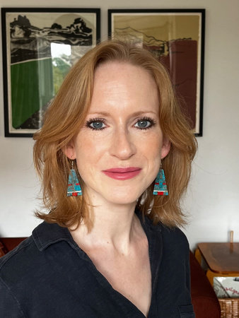 Caroline Dodds Pennock, author portrait