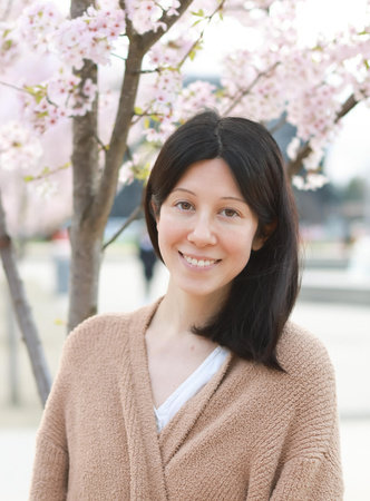 Kristen Loesch, author portrait