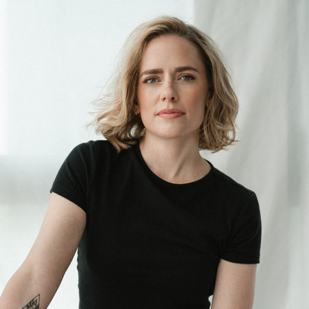 Erin Becker, author portrait