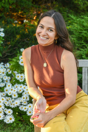 Melissa Mogollon, author portrait