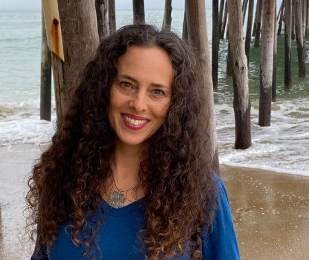 Alicia Bessette, author portrait