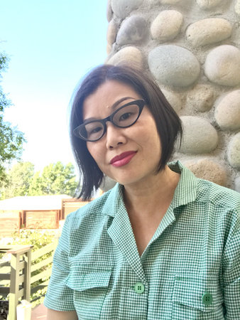 Lili Chin, author portrait