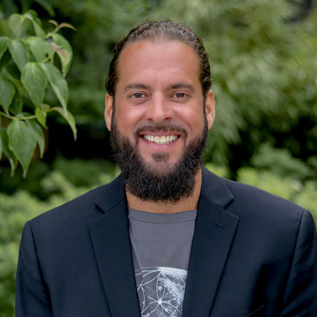 Andres Gonzalez, author portrait