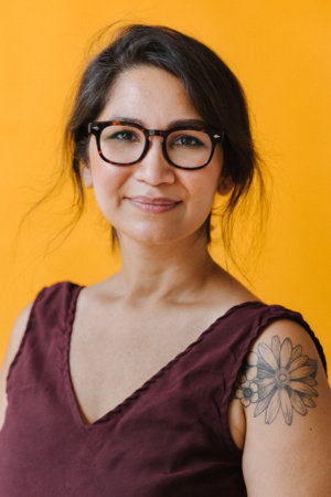 Roza Nozari, author portrait