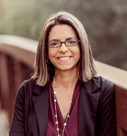 Dawn Dais, author portrait