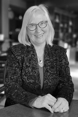 Julie E. Czerneda, author portrait