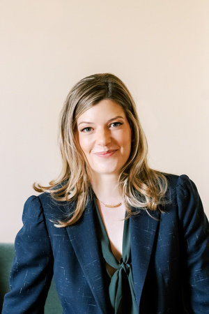 Leslie John, author portrait