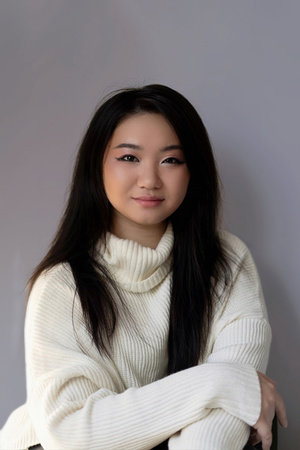 Molly X. Chang, author portrait