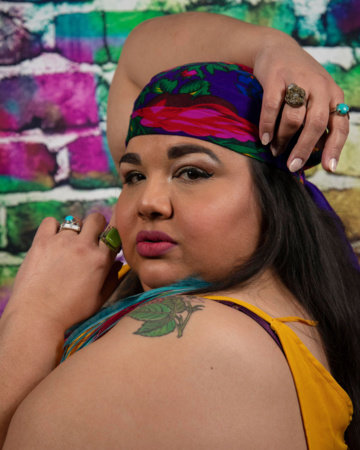 Yolanda Bonnell, author portrait